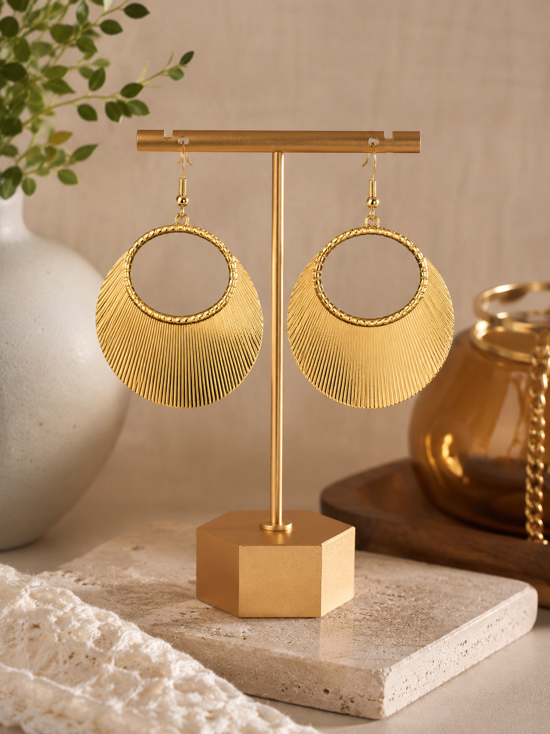 Fan Girl Glam - Gold
