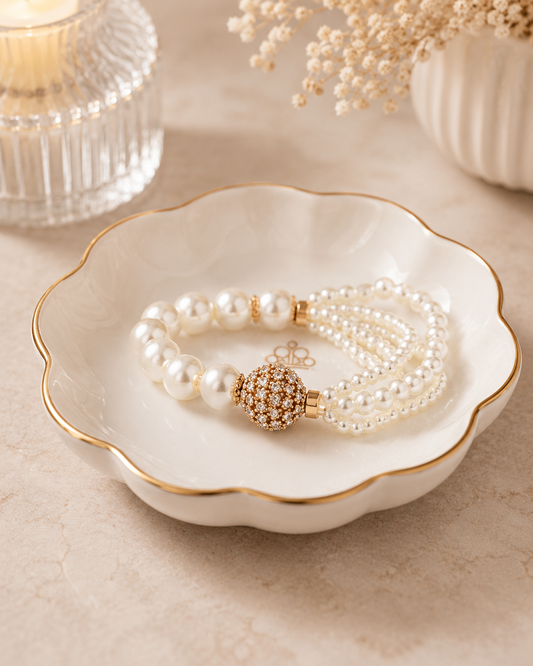 Vintage Collision - Gold