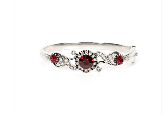 Expert Elegance - Red