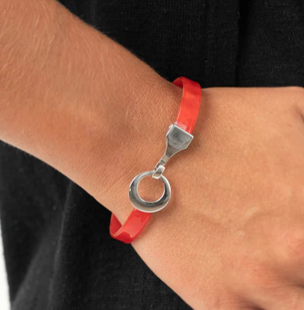 HAUTE Button Topic - Red