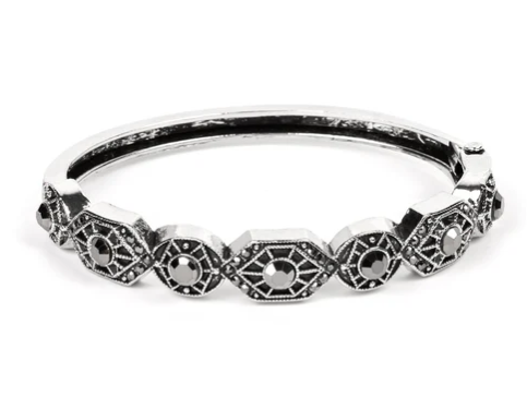 Fit for a DRAMA QUEEN - Silver 2PC SET