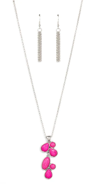 Wild Bunch Flair Pink Necklace