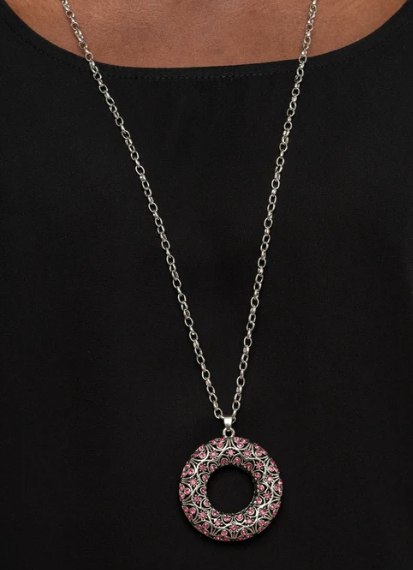 Wintry Wreath Pink Necklace