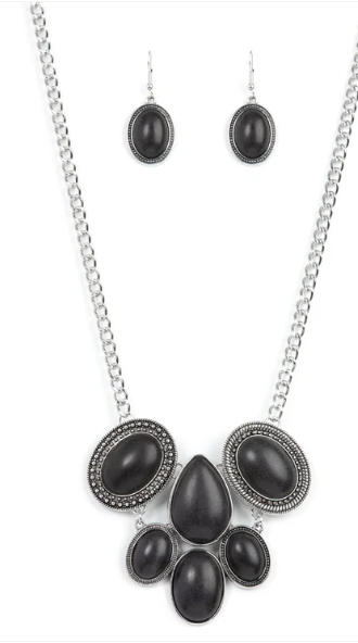 All-Natural Nostalgia - Black ♥ Necklace